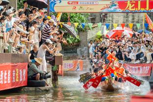 “不合格”！小卡半场12投5中拿下11分4板 次节2中0没有得分